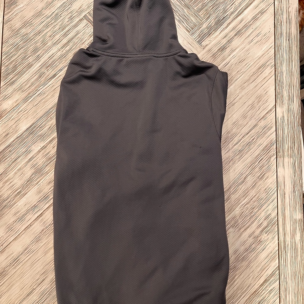 Under Armour Men's Charcoal Hoodie with Bright Yellow Details - Picture 7 of 8